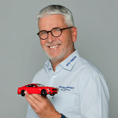 Norbert Burkert (Serviceleiter / KFZ-Meister) - Auto-Pieroth GmbH & Co. KG